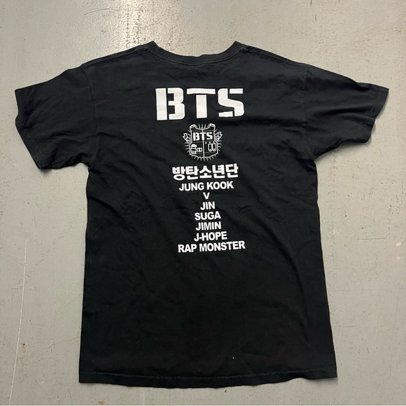 BTS J-Hope 94 Womens Large Black In Bloom Concert SOFT Cotton - Picture 2 of 6